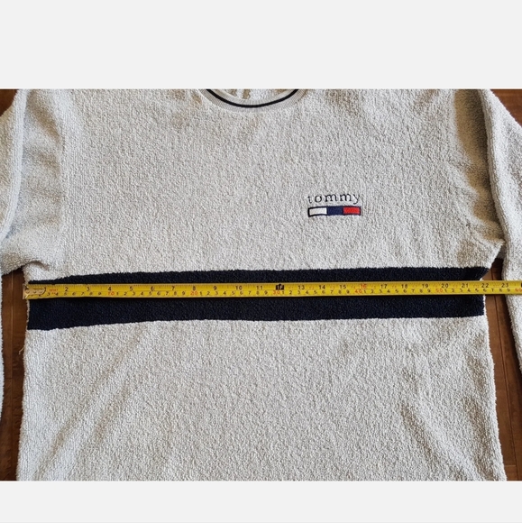 Tommy Hilfiger SOFT Terry Cloth Grey Crew Neck Pull Over Fleece Sweater Sz Large - Picture 3 of 5